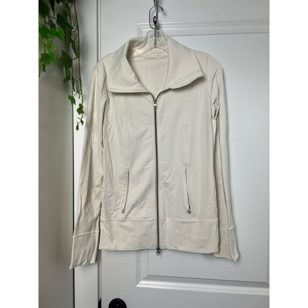 LULULEMON ~ Off White Running Yoga Lightweight Jacket size 6